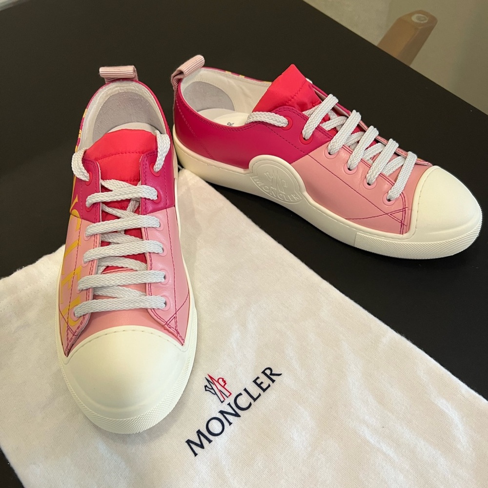 Moncler Linda Sneakers - Picture 5 of 12